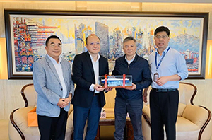 上汽sunbet申搏领导一行拜访上港集团